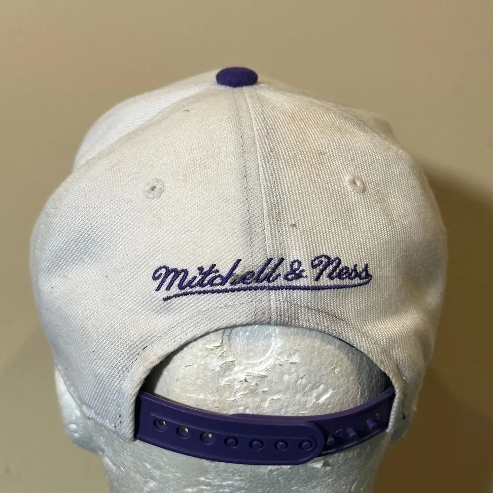 Mitchell & Ness Toronto Raptors Youth Snapback Hat White Purple Lightning Bolt